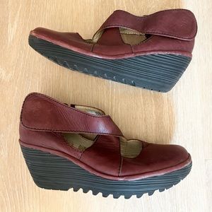 FLY LONDON YOGO CRISS CROSS PLATFORM WEDGES BURGUNDY RED Size 39